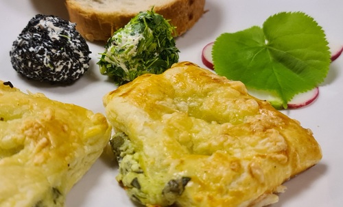 Natur auf dem Teller: Wildkräuterwanderung für Genussbegeisterte